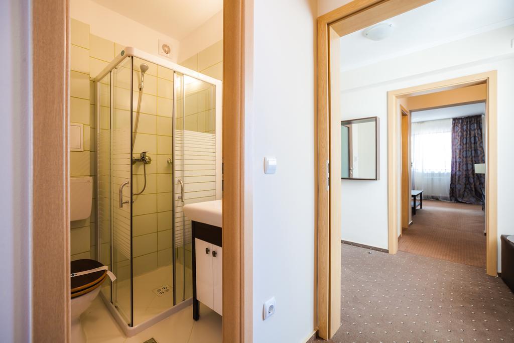 Hotel Domogled Băile Herculane Εξωτερικό φωτογραφία